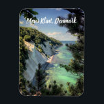 Møns Klint Denmark stilisiert Magnet<br><div class="desc">Die Møns Klint ist ein 6 km langer Abschnitt von Kalkklippen entlang der Ostküste der dänischen Insel Møn in der Ostsee. Es ist eine beliebte Touristenattraktion. Die Klippen und der angrenzende Park sind als Naturschutzgebiet geschützt.</div>