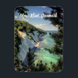 Møns Klint Denmark stilisiert Magnet<br><div class="desc">Die Møns Klint ist ein 6 km langer Abschnitt von Kalkklippen entlang der Ostküste der dänischen Insel Møn in der Ostsee. Es ist eine beliebte Touristenattraktion. Die Klippen und der angrenzende Park sind als Naturschutzgebiet geschützt.</div>