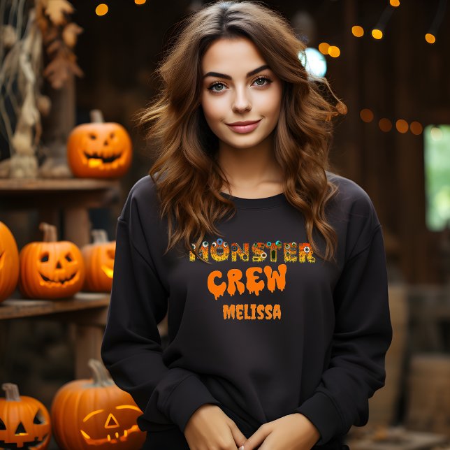 Monster Crew Individuelle Name Halloween Sweatshirt (Von Creator hochgeladen)