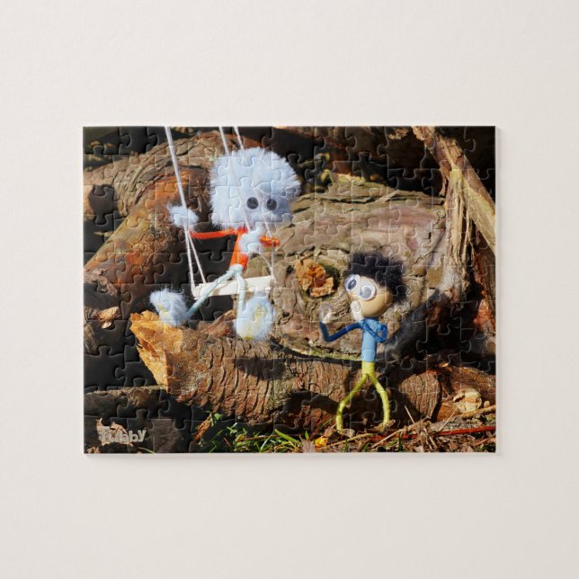 Monster Fubby op schommel. Puzzle (Horizontal)