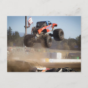 Monster Truck Jumping Postkarte