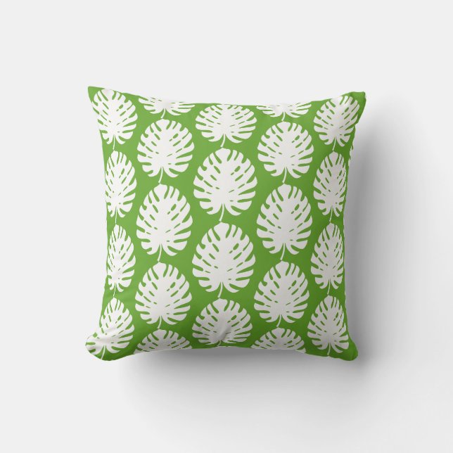 Monstera Leaf Bright Green Pattern Coastal Beach Kissen (Vorderseite)