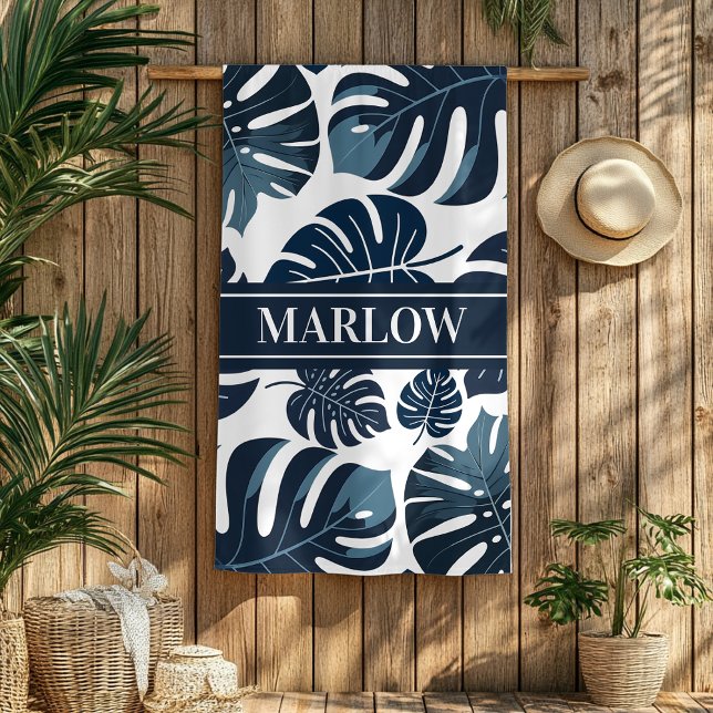 Monstera Leaf Navy & White Tropical Beach Handtuch (Von Creator hochgeladen)