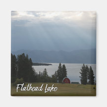 Montana Flathead Lake Shore Roter Barn Trees