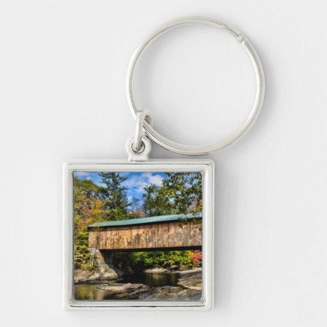 Montgomery Covered Bridge mit Laub Schlüsselanhänger (Vorne)