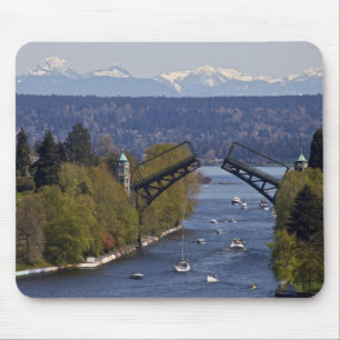 Montlake Brücken-und Kaskaden-Berge Mousepad
