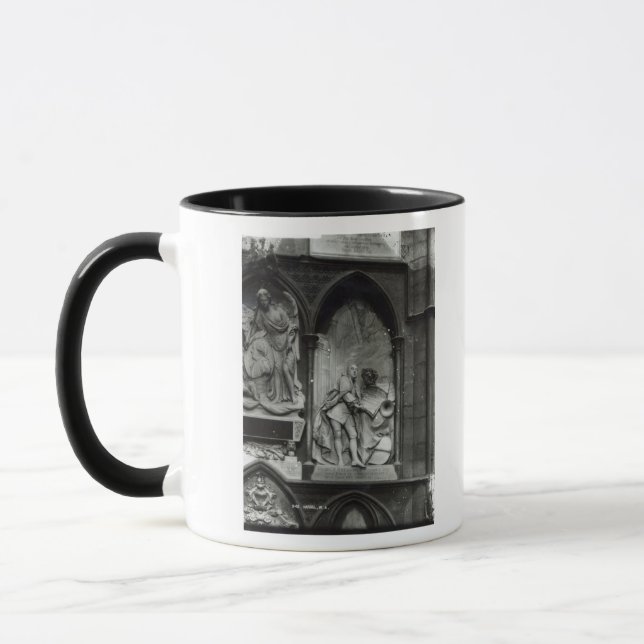 Monument zu Handel, 1762 Tasse (Links)