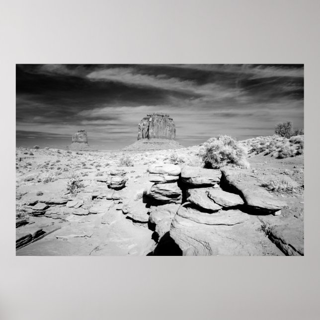 Monumental Poster (Vorne)