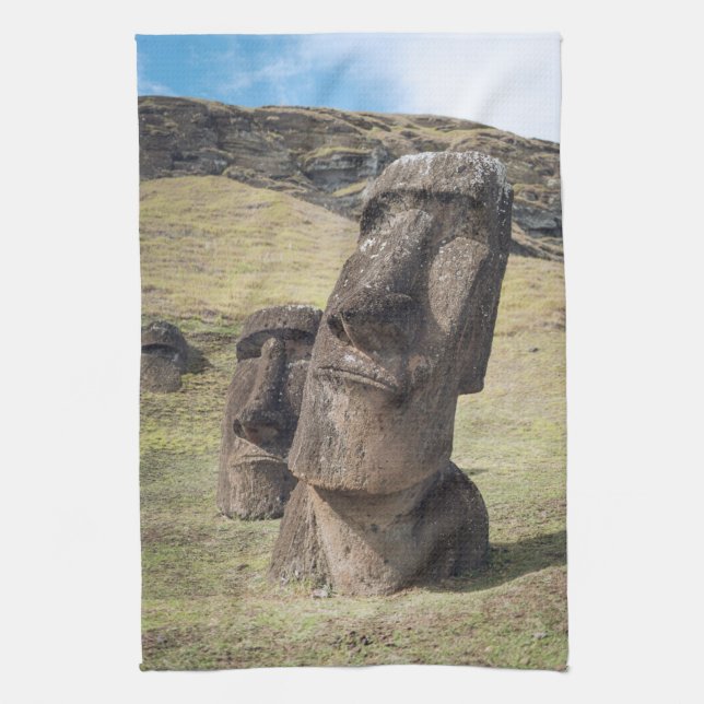 Monuments | Easter Island, Chile Geschirrtuch (Vertikal)