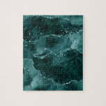 Moody Agate | Aquamarin Green Malachite Rich Jewel Puzzle<br><div class="desc">In den 90er Jahren inspirierte grunge dunkel, raffinierte Aquarellstein aus Marmor in einem tiefmodisch anmutenden Juwelenton mit Imitaten metallische Folie und Glitzer-Venen in einem reichen, dramatischen, mit abstrakten flüssigen Wirbel und Glitzer-Venen. Aus der Kollektion "Till Death Do Us Part" fügt dieser wunderschöne weibliche handbemalte Farbverlauf den perfekten Pop der Farbe...</div>