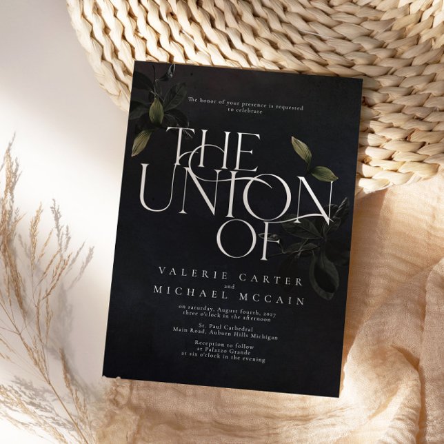 Moody Black Botanical Typographic Einladungen (Von Creator hochgeladen)