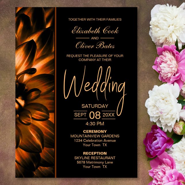 Moody Black Gold Floral Wedding Einladung (Von Creator hochgeladen)