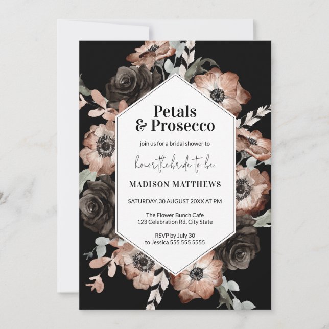 Moody Boho Petals & Prosecco Black Brautparty Einladung (Vorderseite)