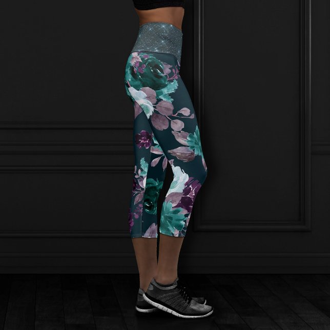Moody Boho | Tief türkisfarbener Aquamariner Lila  Capri Leggings (Von Creator hochgeladen)