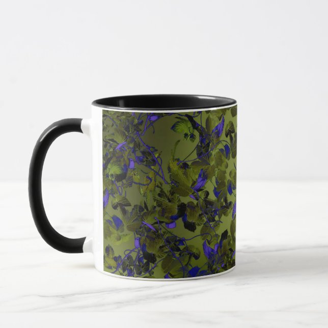 Moody Dark Hop Vine Abstract Design Coffee Tasse (Links)
