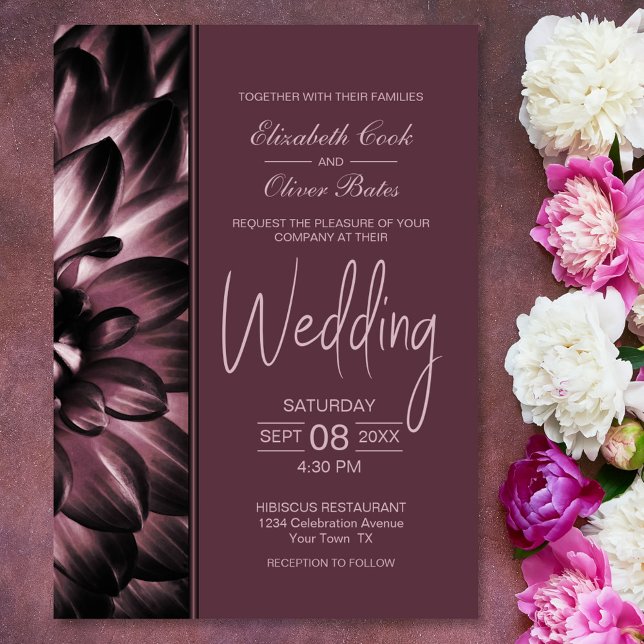 Moody Dusty Rose Floral Wedding Einladung (Von Creator hochgeladen)