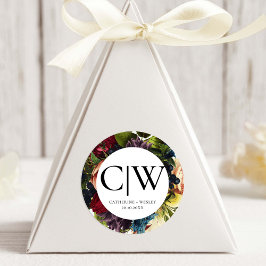 Moody Floral Burgundy Wedding Monogram Runder Aufkleber