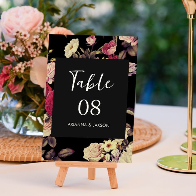Moody Floral Wedding Tischnummer (This beautiful double sided floral table number sign features elegant vintage look flowers.)