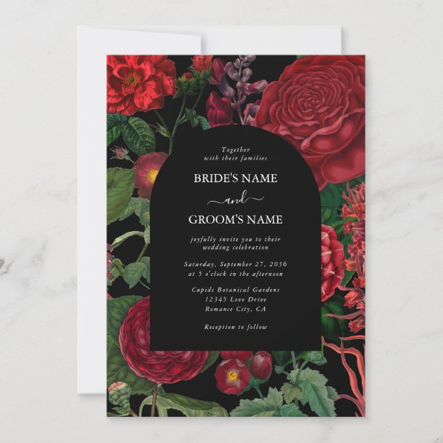 Moody Florals Black Arch Burgundy Red Wedding Einladung (Vorderseite)