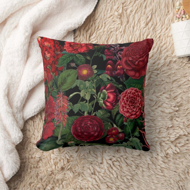 Moody Florals Black & Burgundy Vintag Kissen (Decke)