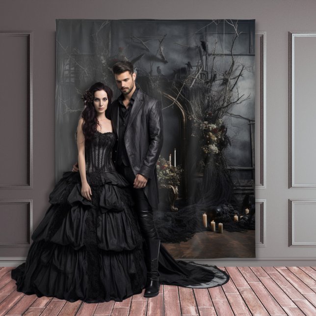 Moody Gothic Dark Arched Alter mit Ravens XLarge Wandteppich (Von Creator hochgeladen)