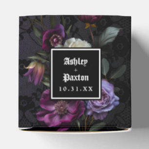 Moody Gothic Lila Floral Bouquet auf Black Lace Geschenkschachtel