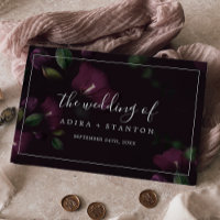 Moody Lila Blooms | Schwarze Musterhochzeit