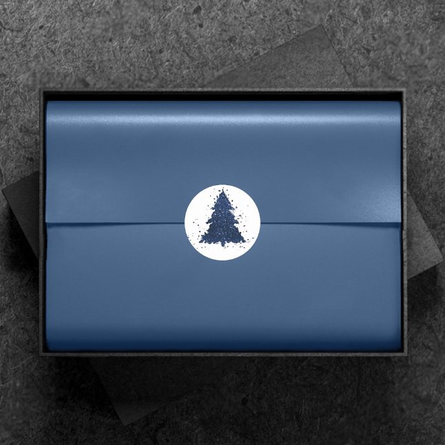 Moody Merry Christmas | Classy Dark Navy Blue Tree Runder Aufkleber (Von Creator hochgeladen)