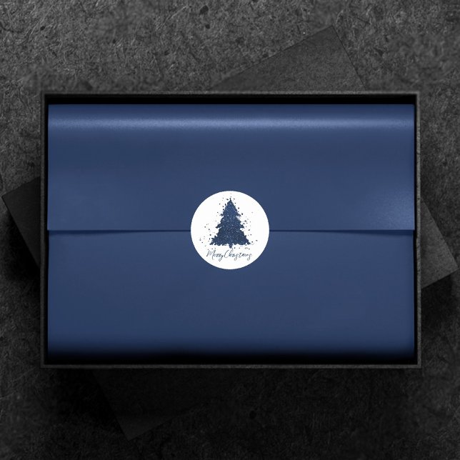 Moody Merry Christmas | Classy Dark Navy Blue Tree Runder Aufkleber (Von Creator hochgeladen)
