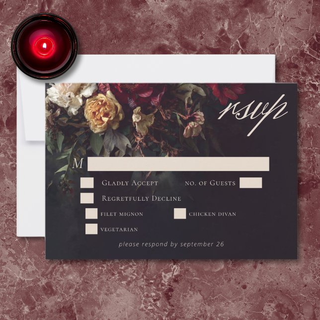 Moody Romantic Dark Floral Gothic Wedding RSVP Karte (Von Creator hochgeladen)