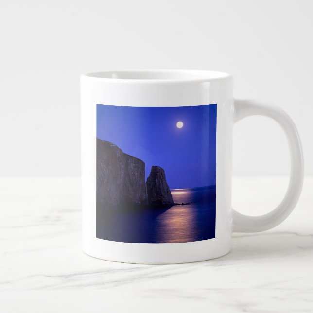 Moon bei Dämmerung | Perce Rock Gaspe Coast Quebec Jumbo-Tasse (Rechts)