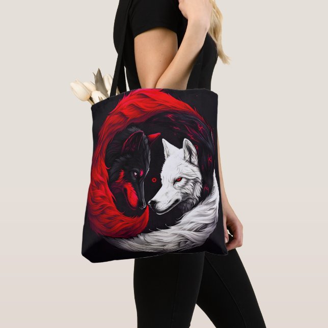 Moon Crimson Red White Wolf (Von Nahem)