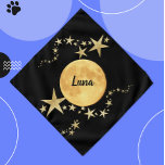 Moon Luna Gold Stars Personalisiert Halstuch<br><div class="desc">Black & Gold Moon Luna und Stars Personalisiert Pet Neckwear Bandana verfügt über einen Vollmond/Luna mit goldenen Sternen auf einem schwarzen Hintergrund, der den Nachthimmel nachahmt. Personalisieren Sie Ihre persönlichen Daten mit dem Namen Ihres Haustiers. Dieses Haustierbandana arbeitet für einen Hund, eine Katze, ein Kaninchen oder ein anderes Haustier. Sie...</div>