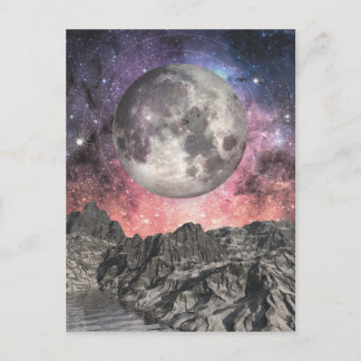 Moon Over Mountain Lake Postkarte