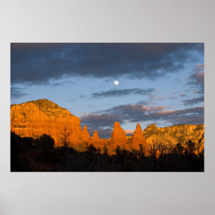 Moon Over Sedona, Arizona 2226 Poster