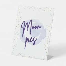 Moon Pies signieren für Two the Moon Party Sockelschild