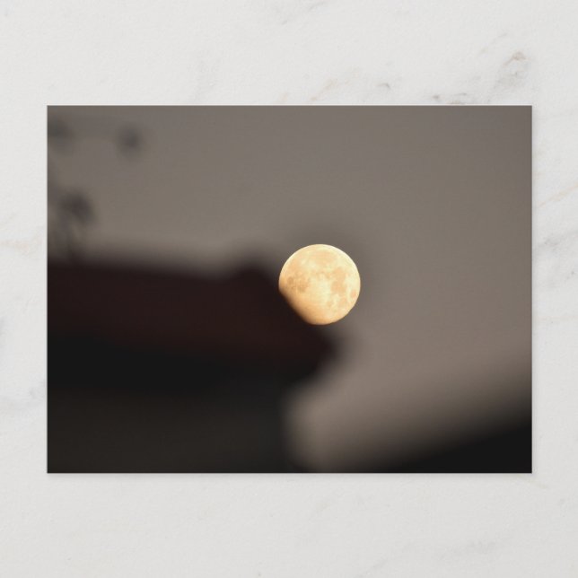 Moon Postkarte (Vorderseite)