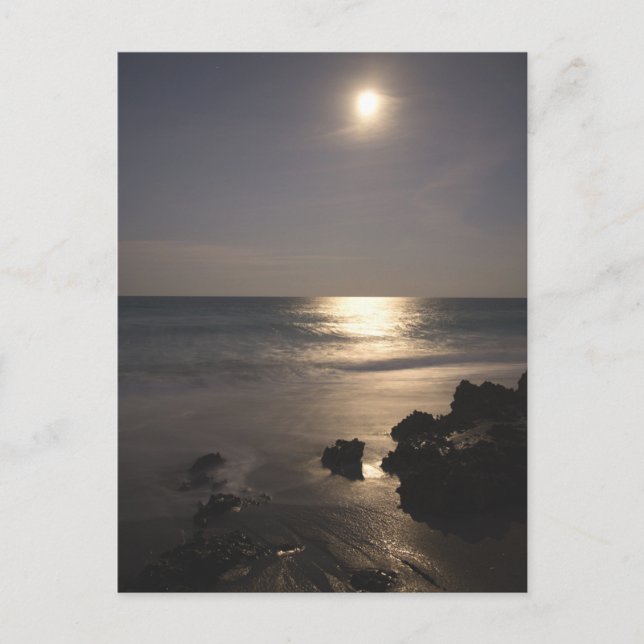 Moon steigt über den Ozean Postkarte (Vorderseite)