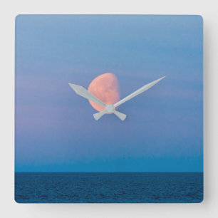 Moon über dem Beringmeer   Russland Fernost Quadratische Wanduhr