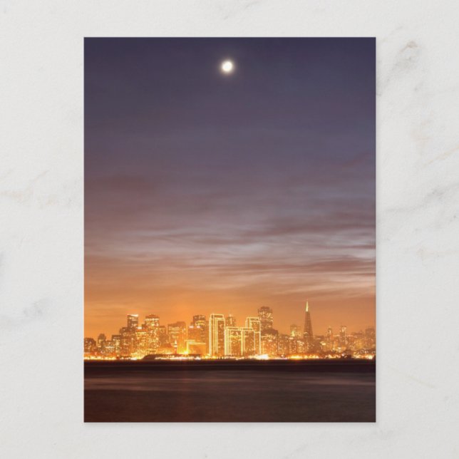 Moon über San Francisco am unklaren Dezember Postkarte (Vorderseite)