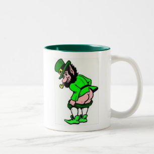 Mooning Leprechaun Zweifarbige Tasse
