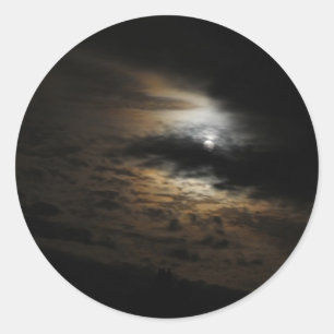 Moonlight Shinting on Clouds Night Sky Foto Runder Aufkleber