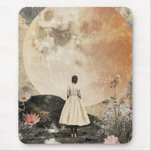 Moonlit Elegance - Zurück zur Frau mit dem Mond 2 Mousepad
