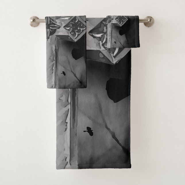 Moonlit GraveYard Gothic Cross mit Krähen Badhandtuch Set (Insitu)