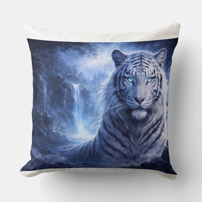 Moonlit White Tiger Guardian – Blue Fantasy Spirit Kissen (Vorderseite)