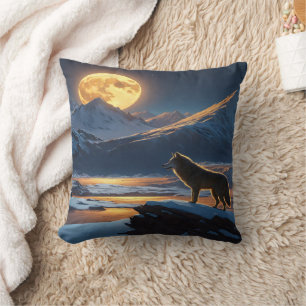Moonlit Wolf Howls on Snowy Mountain Ridge Kissen