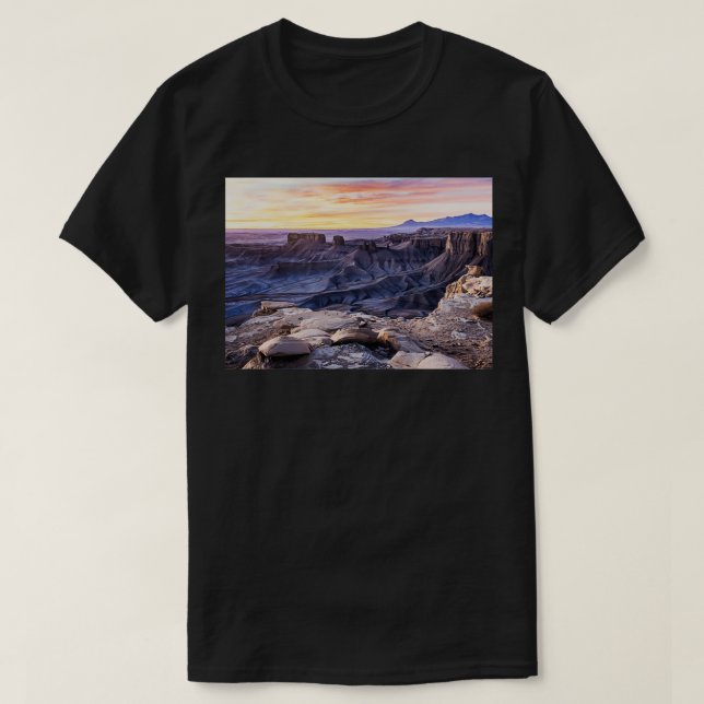 Moonscape Overlook T-Shirt (Design vorne)