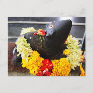 Mooshika, the mouse statue postkarte
