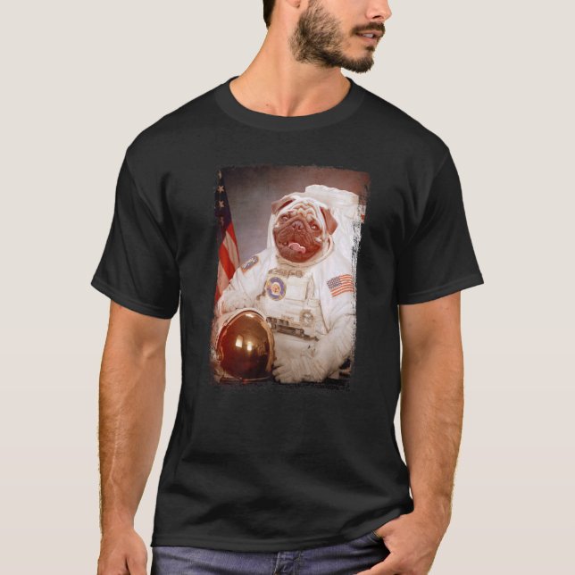 Mops Astronaut Moon Weltraummission Tierastronaut T-Shirt (Vorderseite)