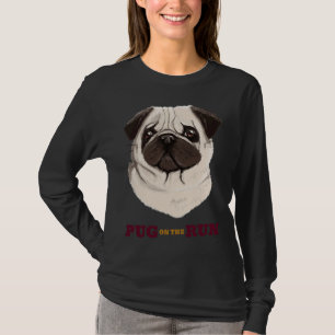Mops auf dem Laufen - Aquarellfarbener Mops mit kl T-Shirt